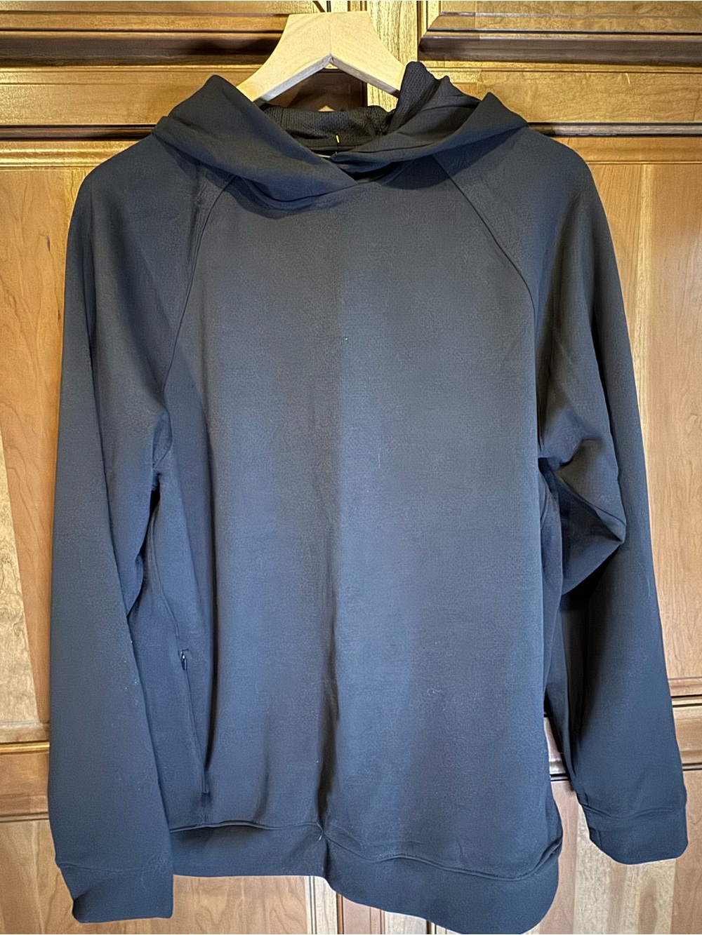 all in motion Black Men's Hooded Pullover Sweatshirt - Medium